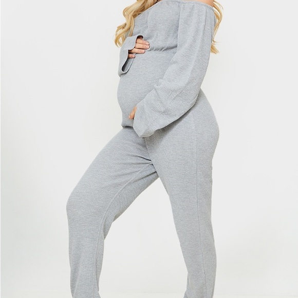 NWT PRETTY LITTLE THING - MATERNITY - Picture 2 of 6